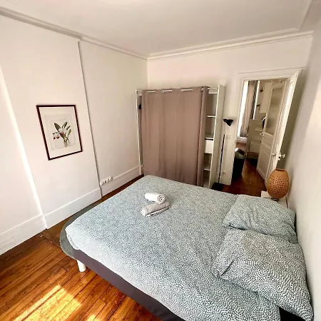 Sweet Doudeauville 4pax Apartment Paris